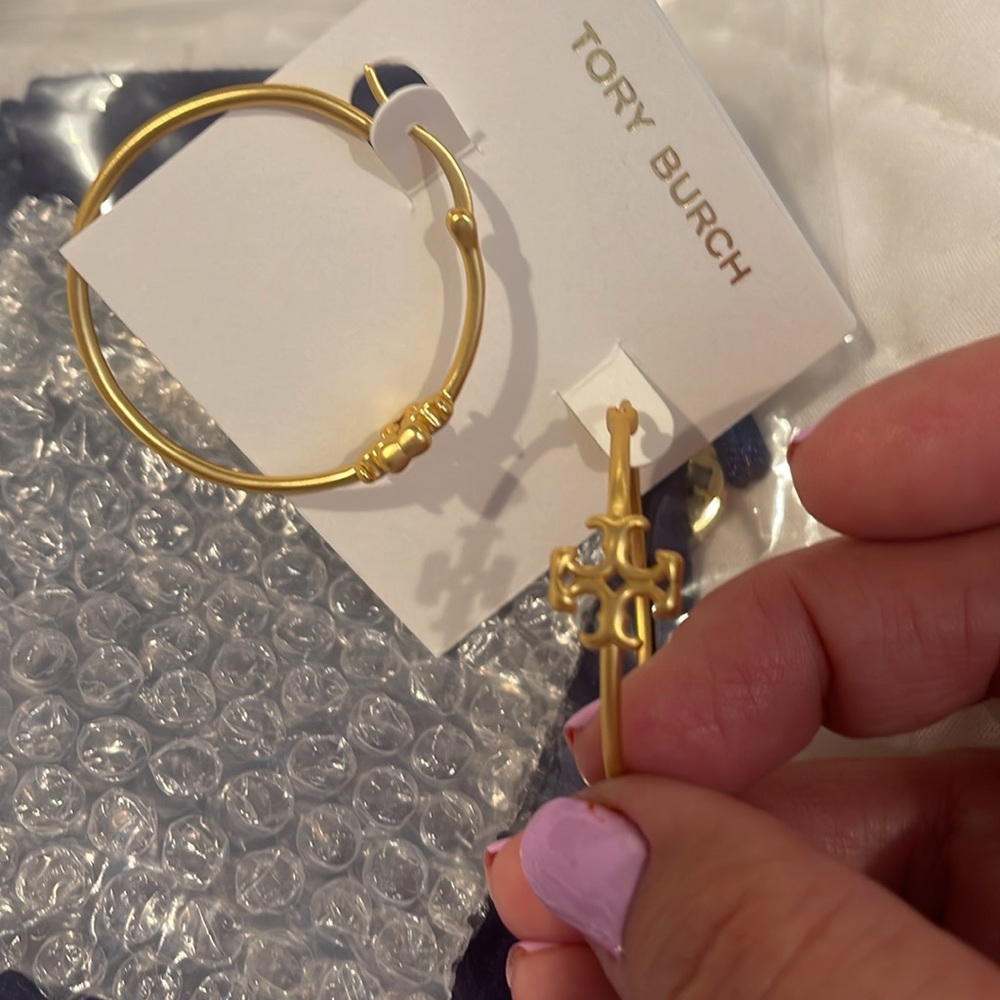 Nib Tory Burch Eleanor hoop earring - Picture 3 of 3